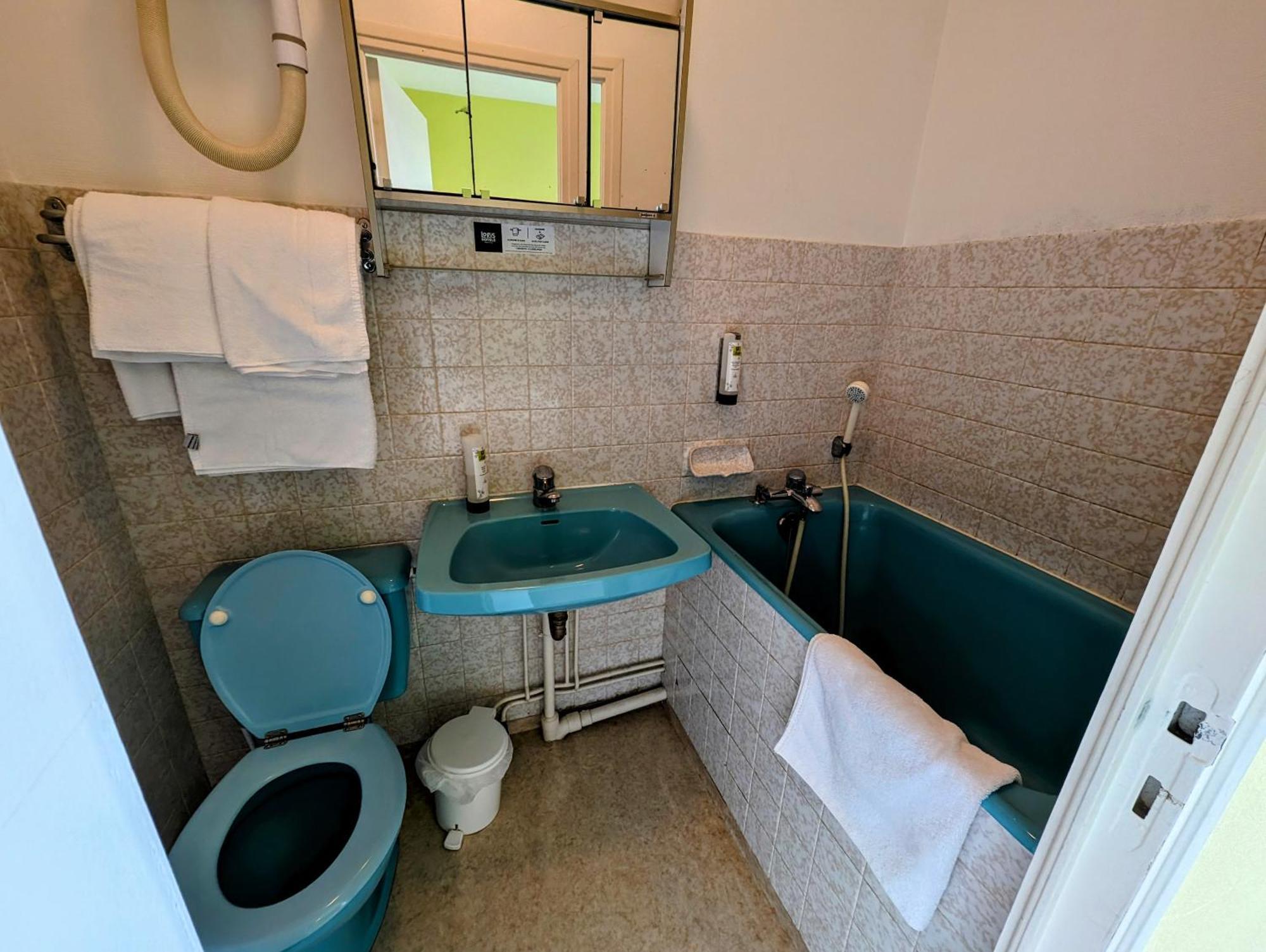 Logis Hotel Le Beau Site Chambon-sur-Lac Zewnętrze zdjęcie