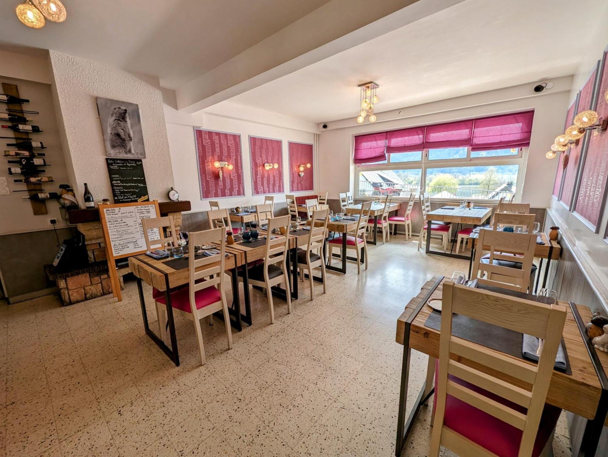 Logis Hotel Le Beau Site Chambon-sur-Lac Zewnętrze zdjęcie