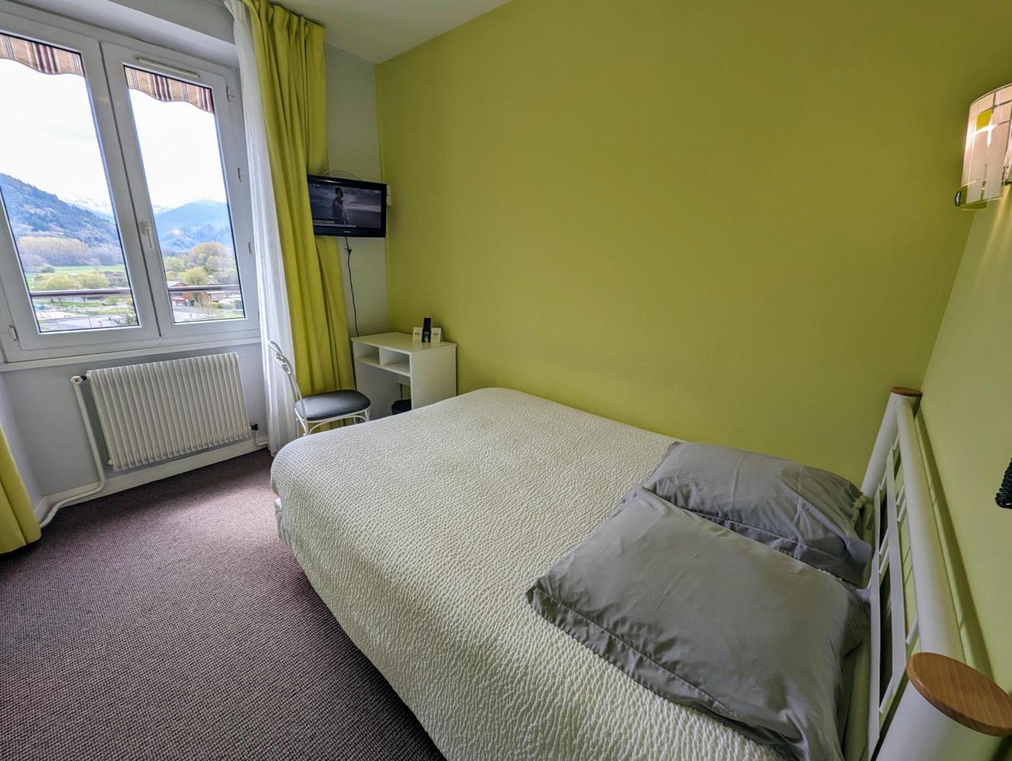 Logis Hotel Le Beau Site Chambon-sur-Lac Zewnętrze zdjęcie