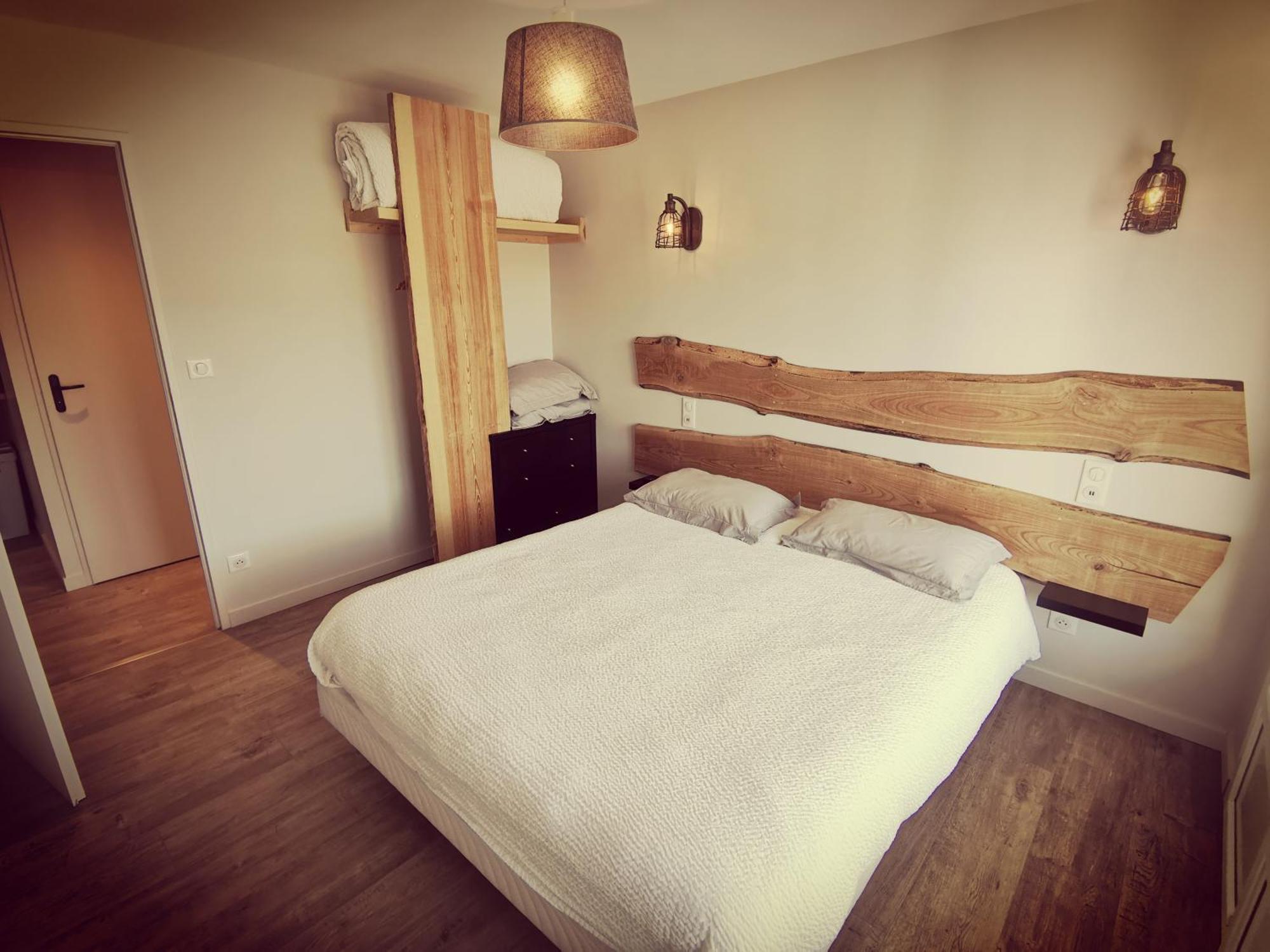 Logis Hotel Le Beau Site Chambon-sur-Lac Zewnętrze zdjęcie