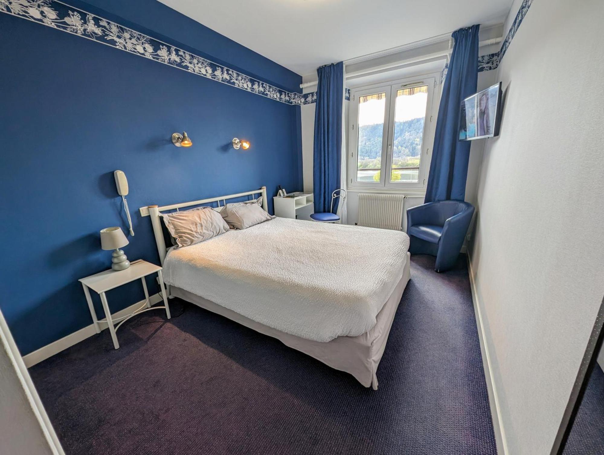 Logis Hotel Le Beau Site Chambon-sur-Lac Zewnętrze zdjęcie