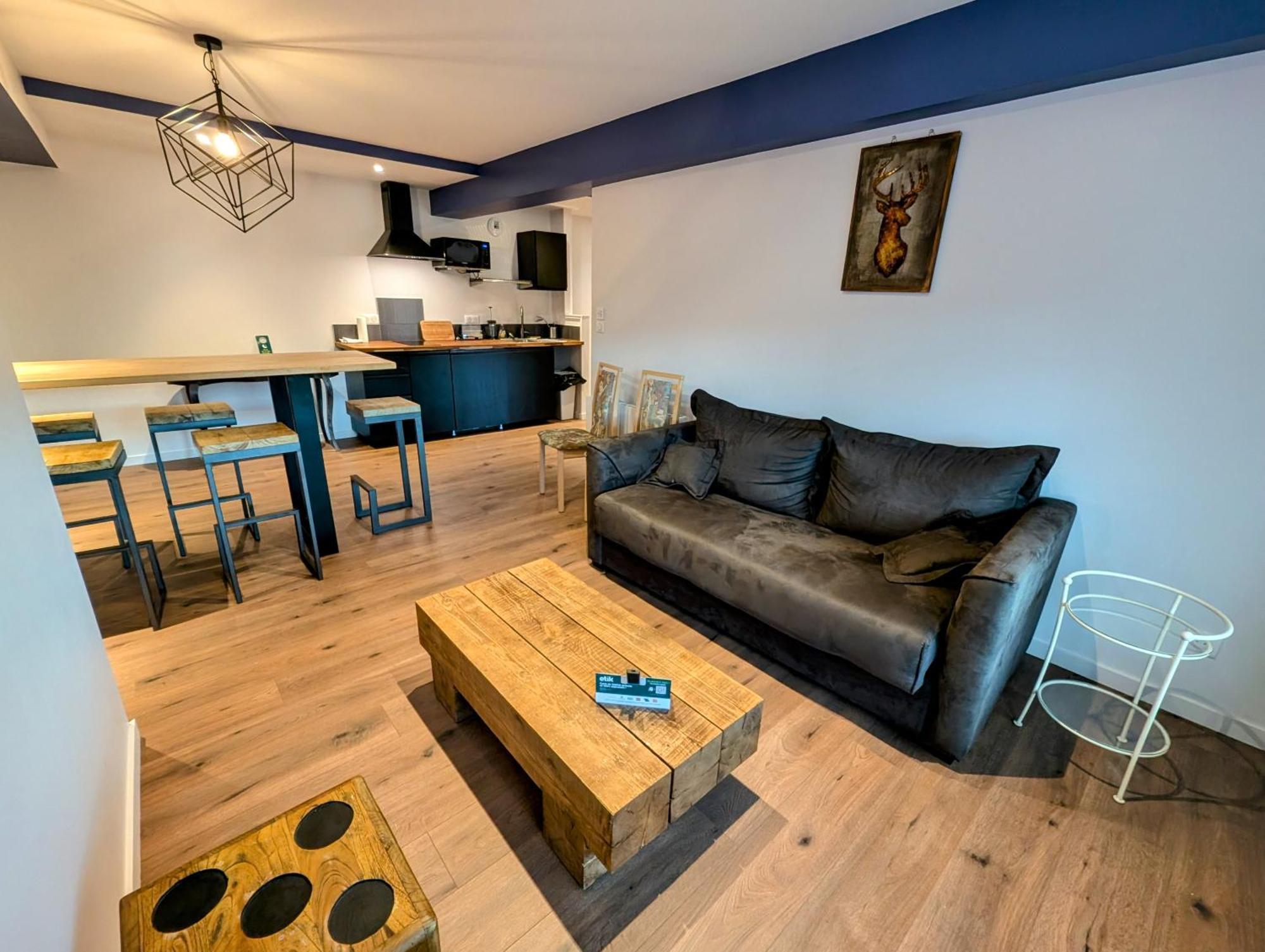 Logis Hotel Le Beau Site Chambon-sur-Lac Zewnętrze zdjęcie