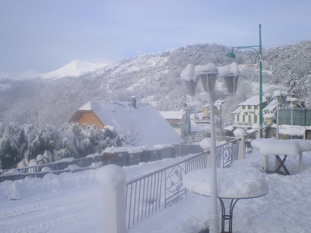Logis Hotel Le Beau Site Chambon-sur-Lac Zewnętrze zdjęcie